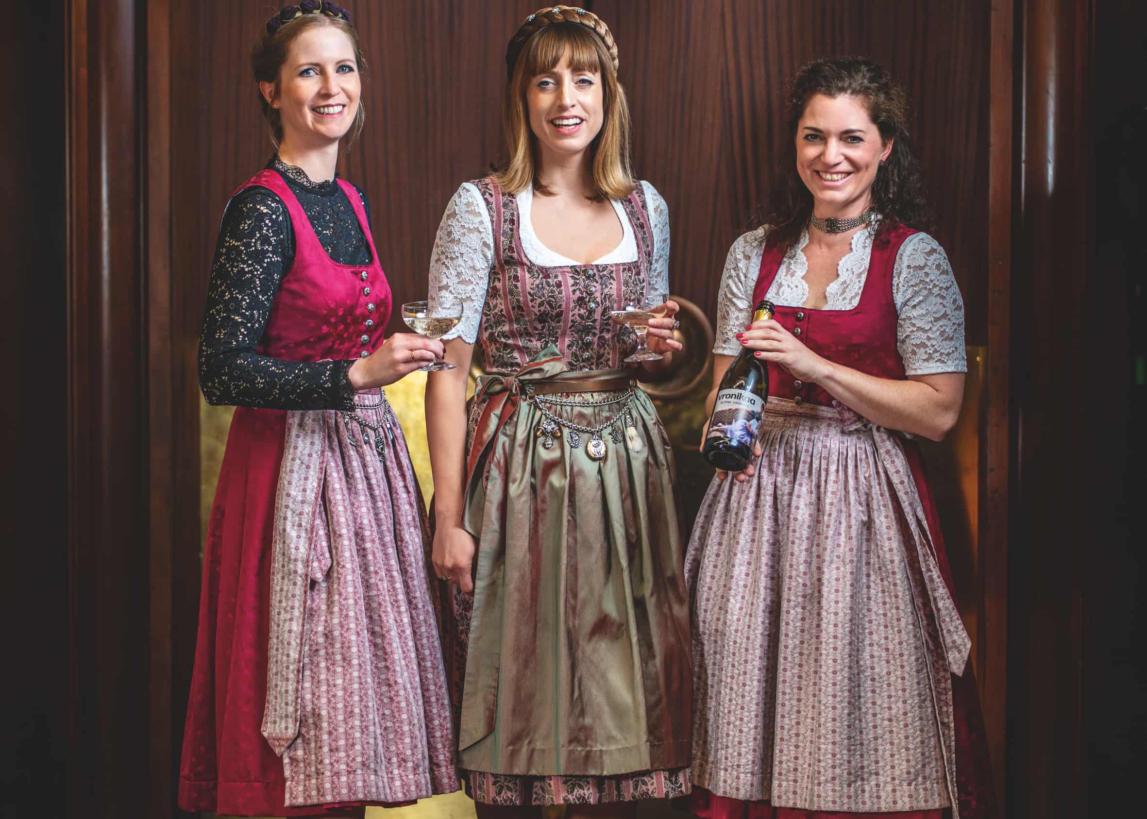 Das original vronikaa Wiesn Dirndl 2024